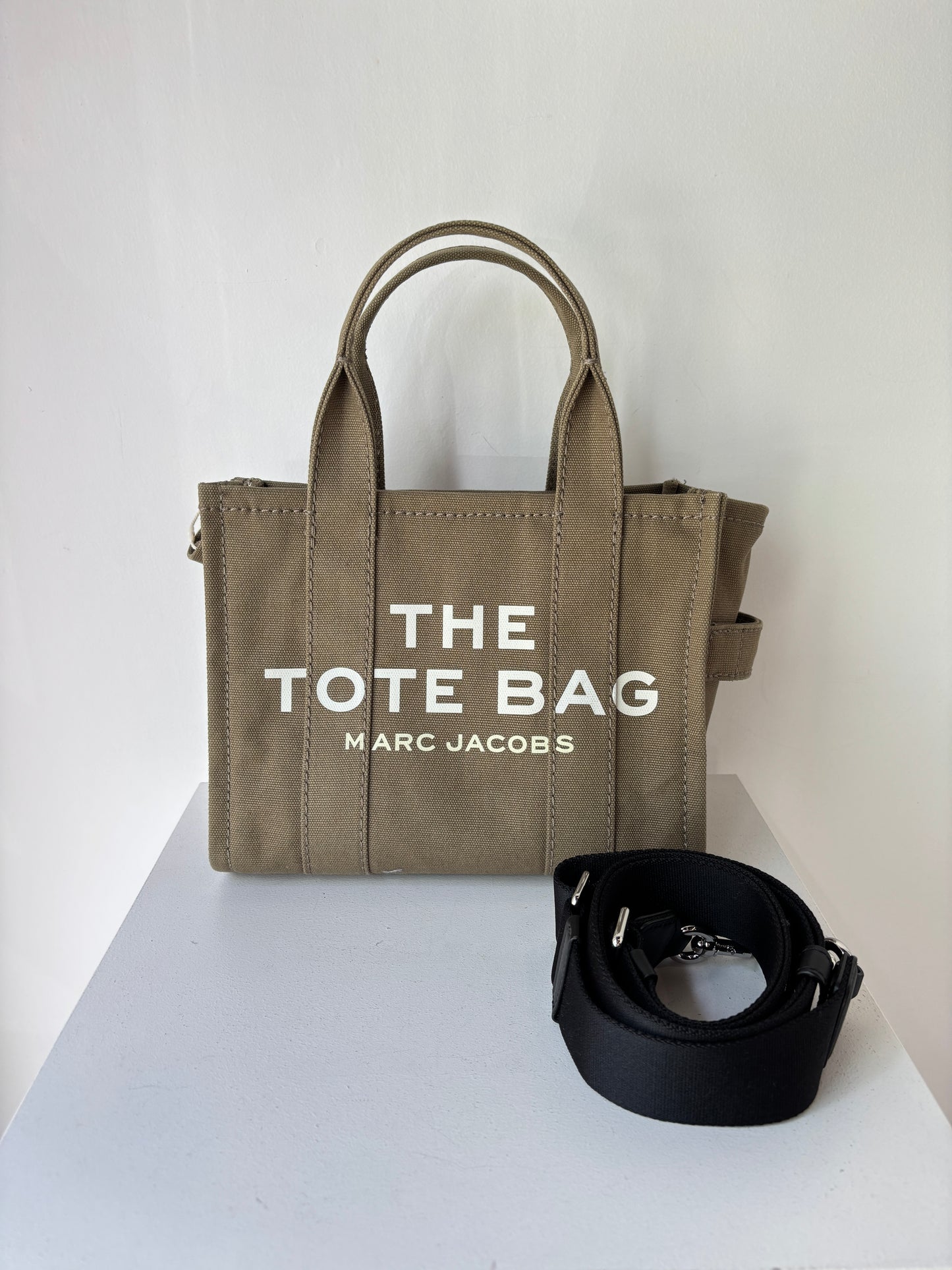 Marc Jacobs 'The Tote Bag' ~ Mini