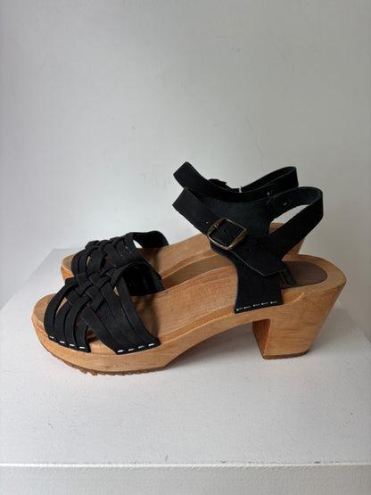 Nordic Fusion Clogs ~ size 41
