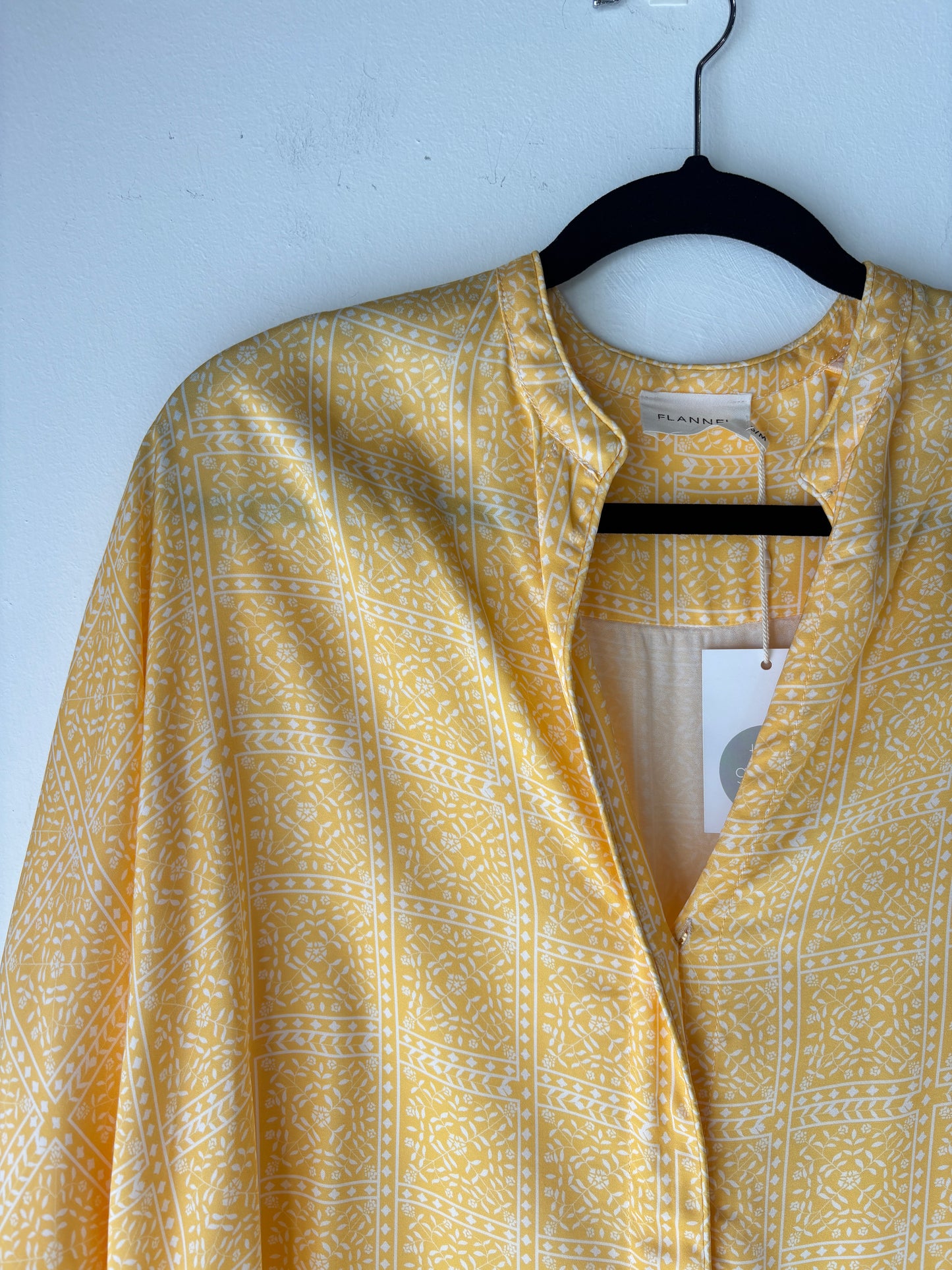 Flannel Tile Shirt ~ size S/M