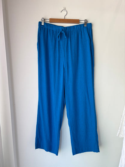 Blanca 'Genevieve' Pants ~ size M/L