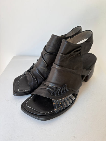 Malloni block heels ~ size 37