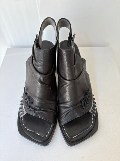 Malloni block heels ~ size 37