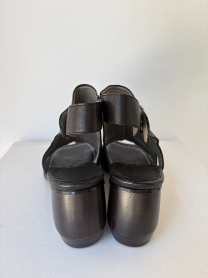 Malloni block heels ~ size 37