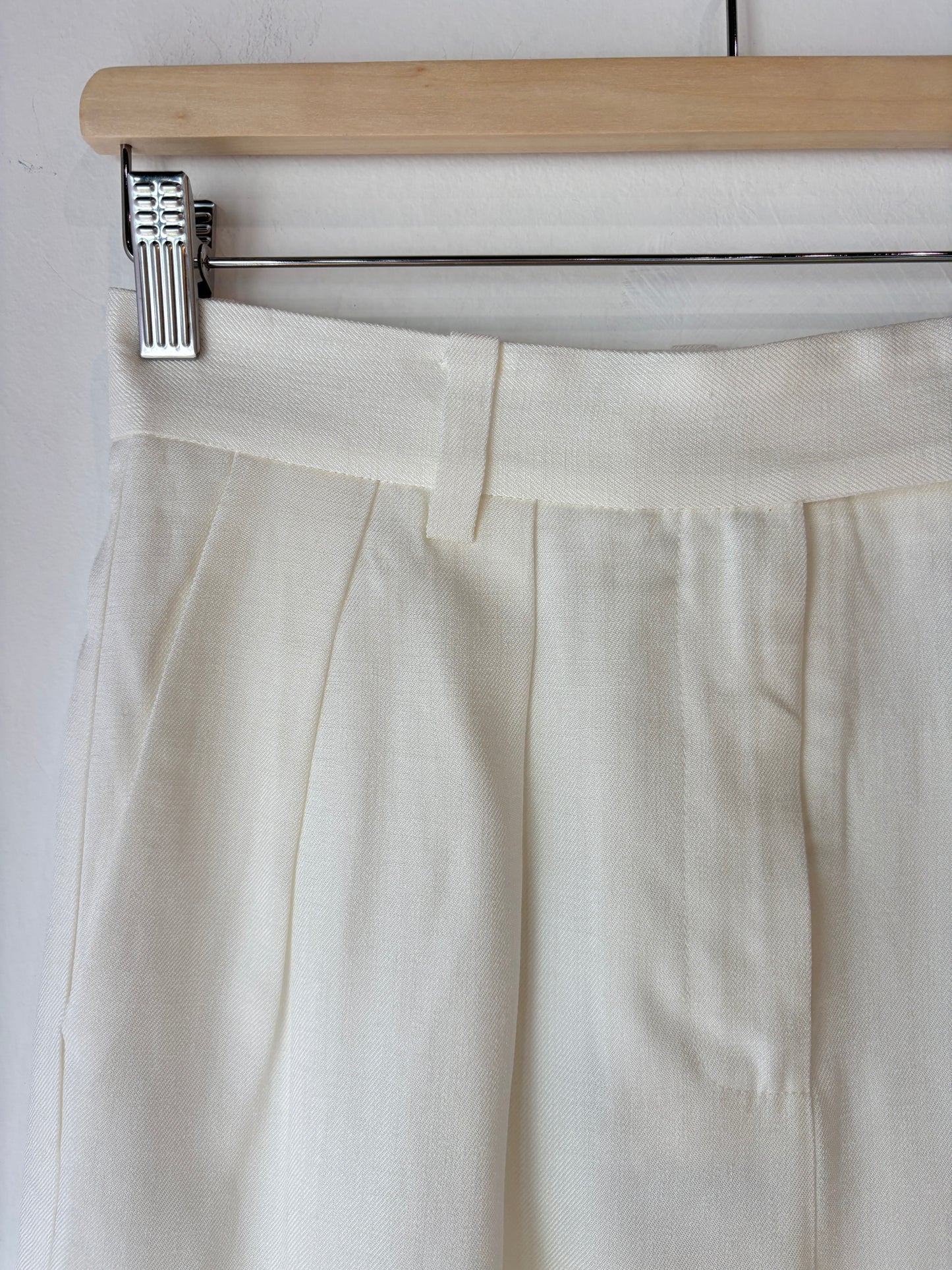 Elka Collective 'Marbella' Shorts ~ size 8