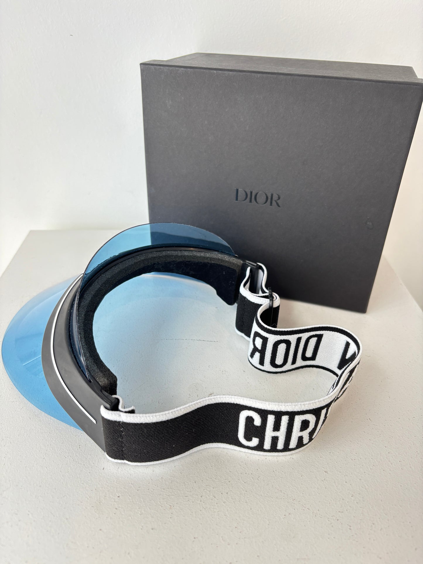 Christian Dior 'DiorClub1 ' blue visor