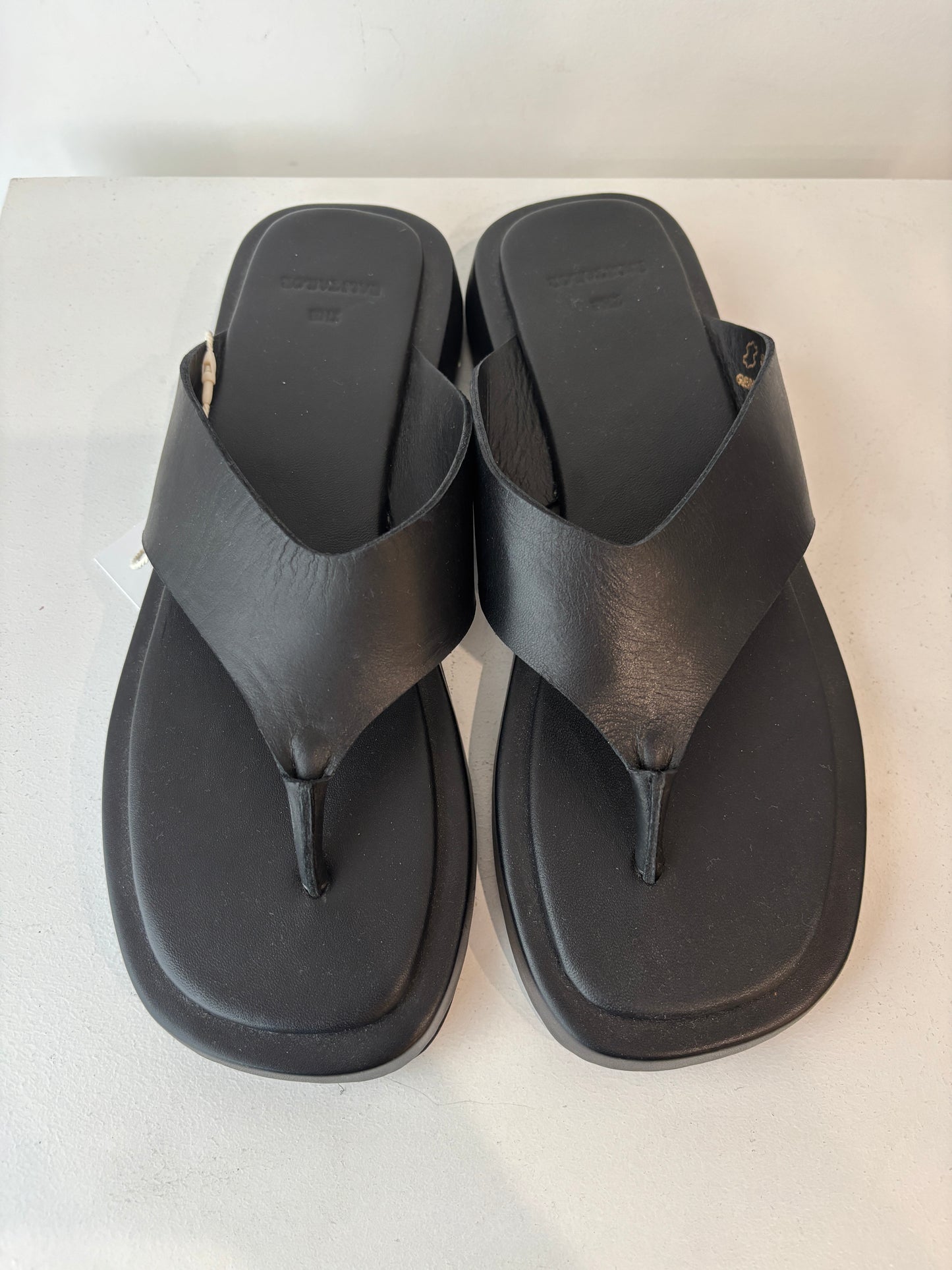 Bali Tailor ‘Ellery’ Thongs ~ size 39