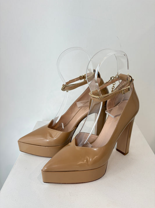 Scanlan Theodore 'Platform Pump' heels ~ sz 38