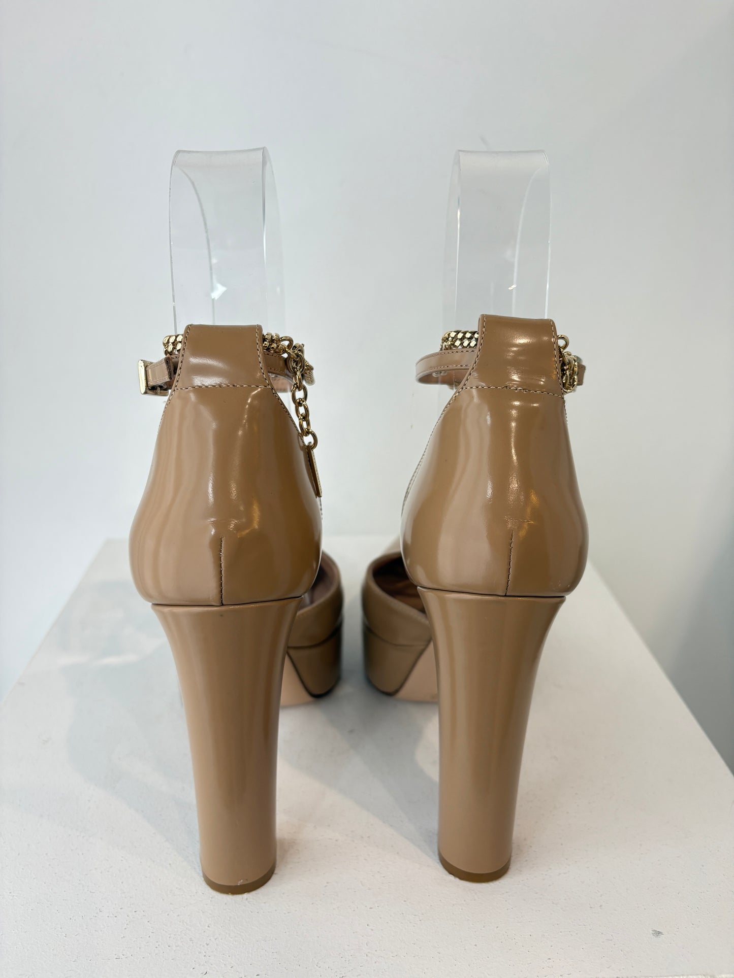 Scanlan Theodore 'Platform Pump' heels ~ sz 38