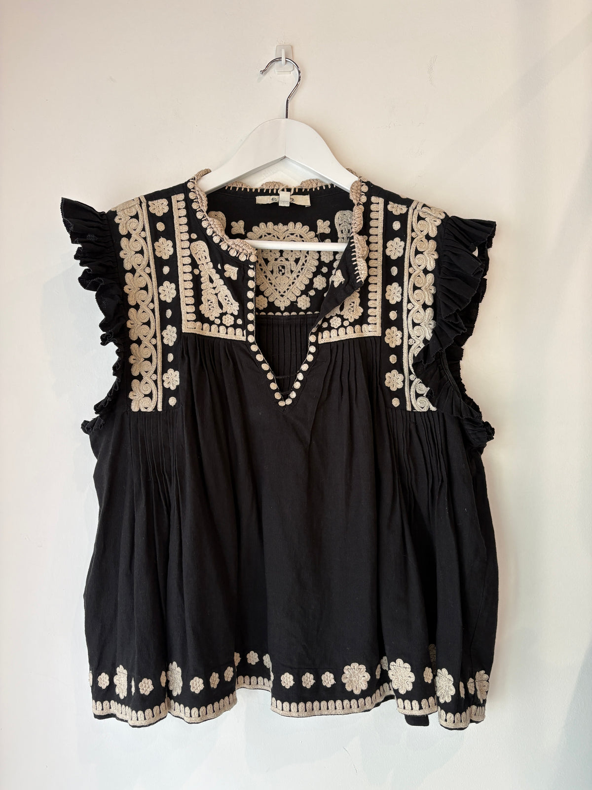 Sea New York ~ size Small