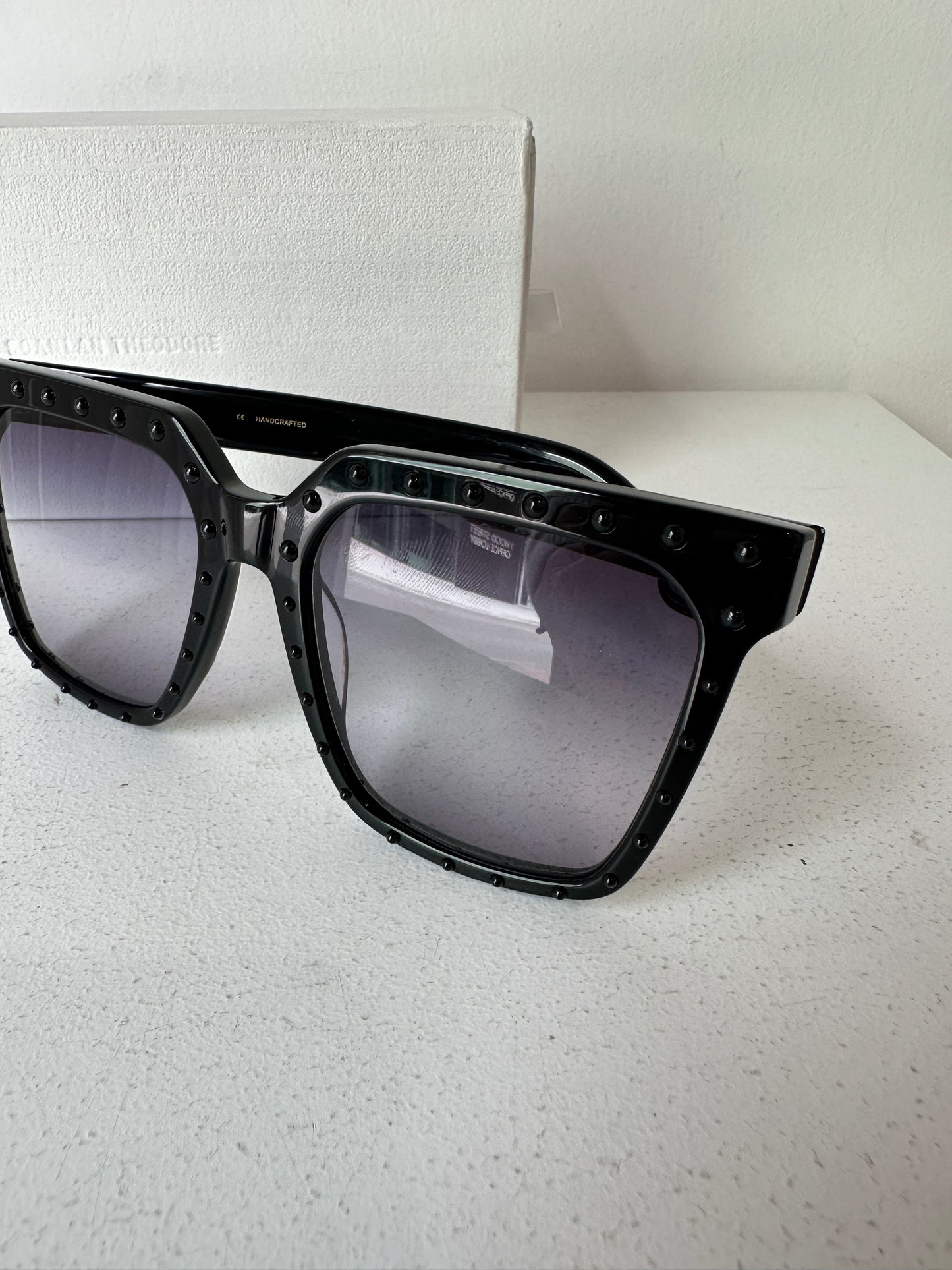 Scanlan Theodore Square Stud Sunglasses