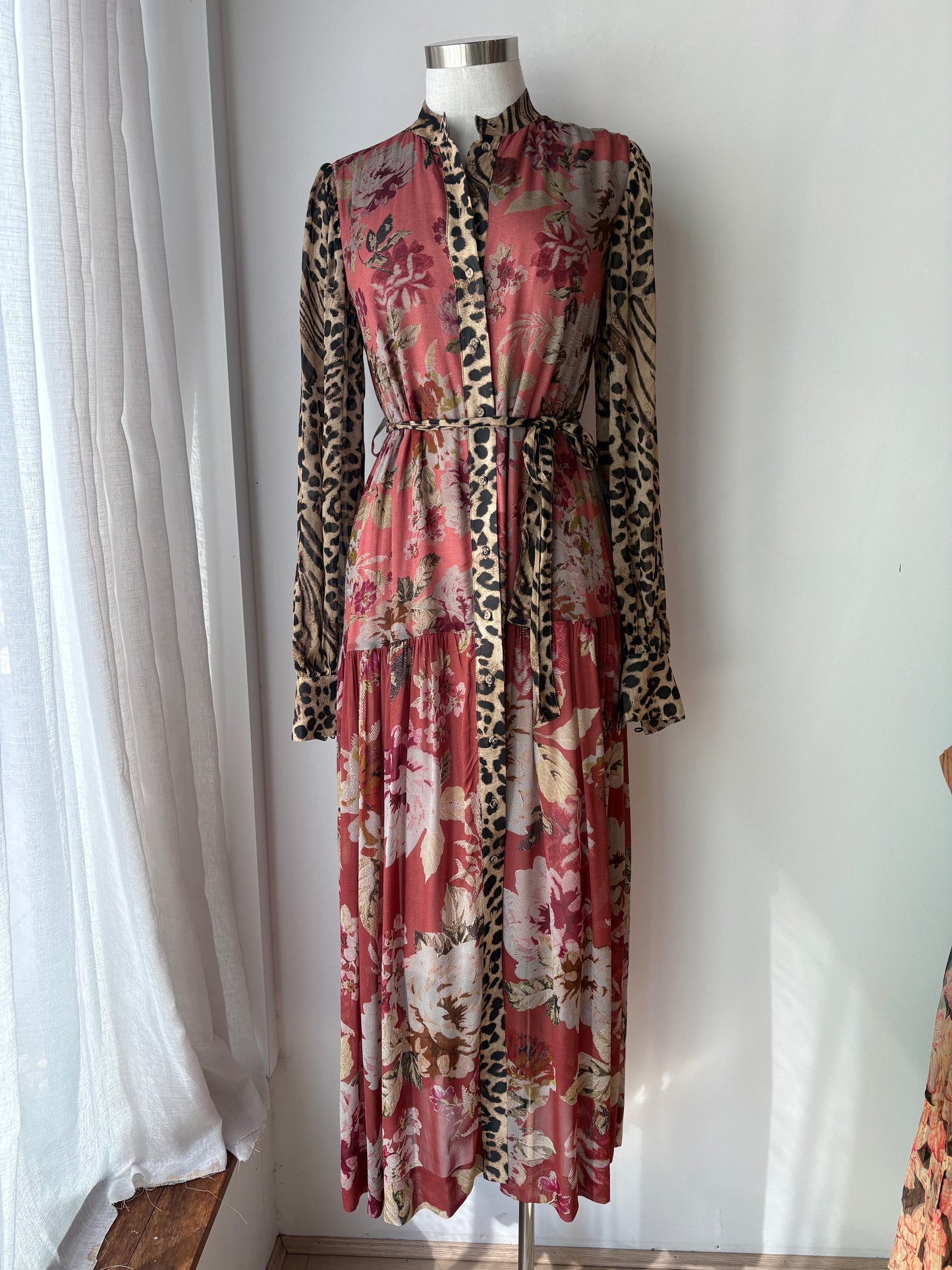 Kachel Maxi Dress ~ size 8