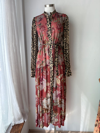 Kachel Maxi Dress ~ size 8