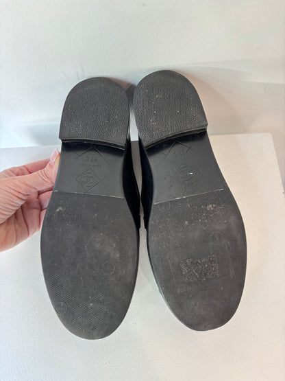 Chanel 'CC Turnlock' loafers ~ size 37