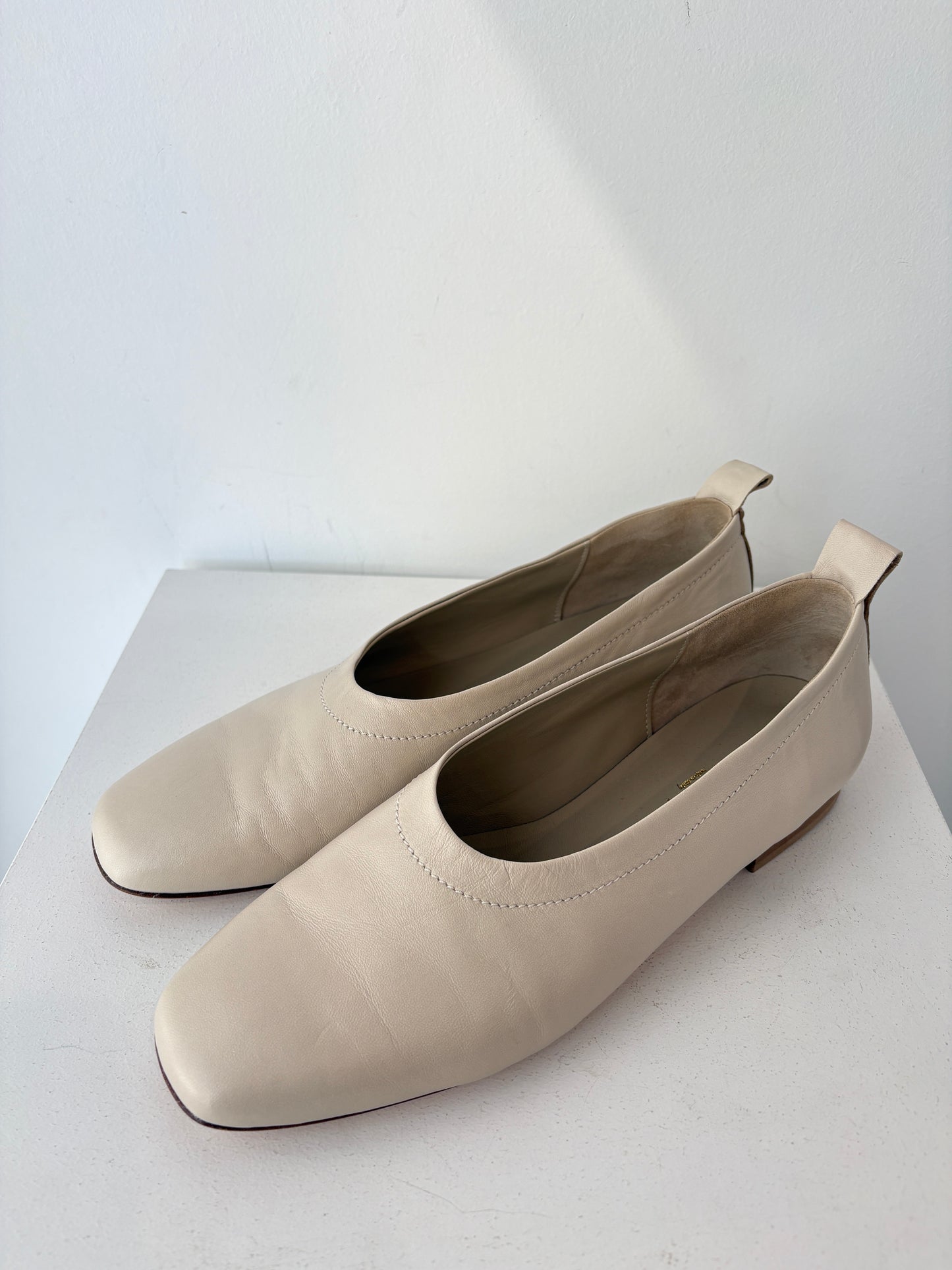 Petit Paris Ballet Flats ~ size 41