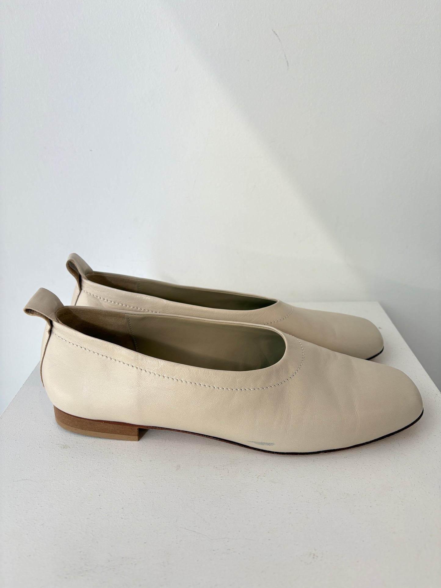 Petit Paris Ballet Flats ~ size 41