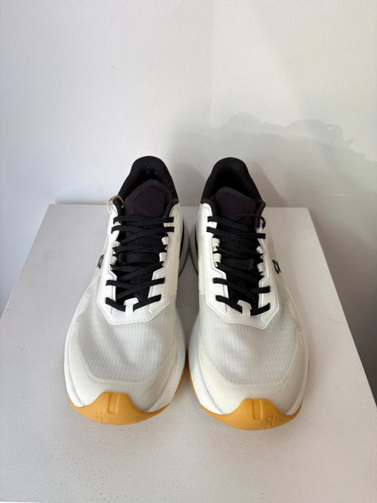 On Cloud 'Cloudpulse Pro' Sneakers ~ Size 39