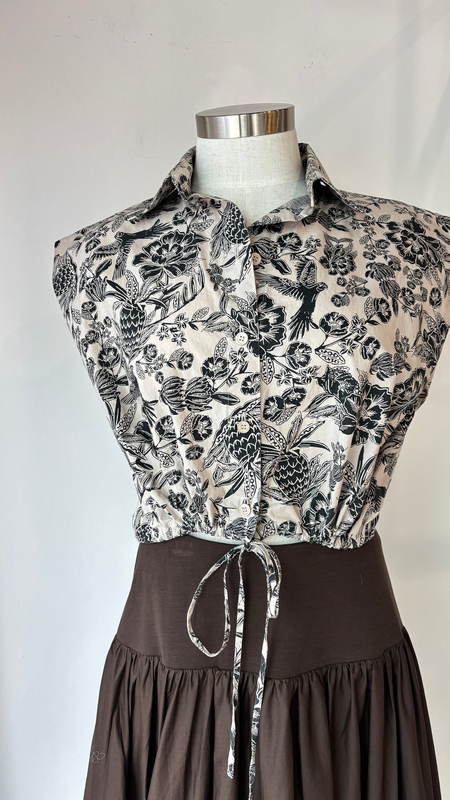 Scanlan Theodore cropped tie shirt ~ size 12