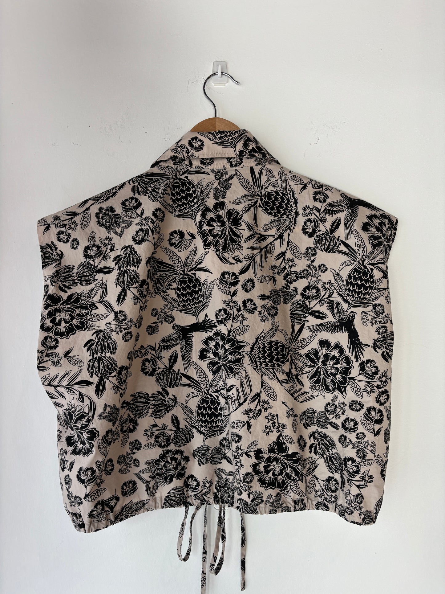 Scanlan Theodore cropped tie shirt ~ size 12
