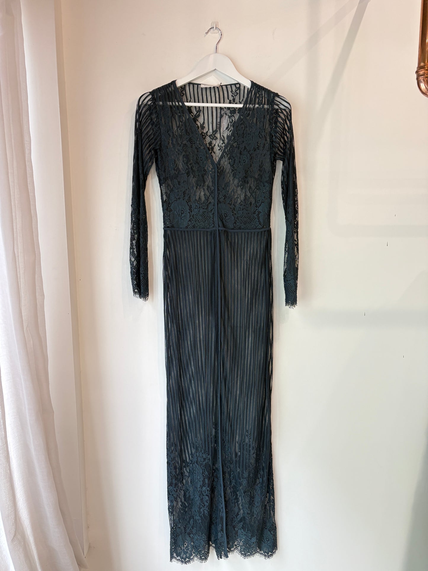 Flannel Lace Gown ~ sz 2 (au 10)