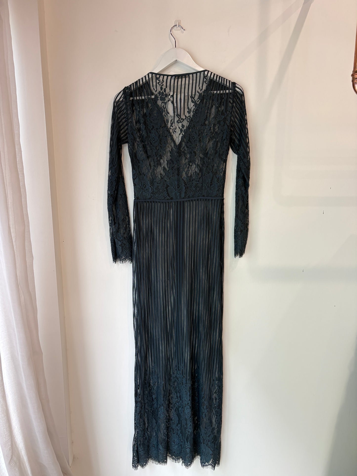Flannel Lace Gown ~ sz 2 (au 10)