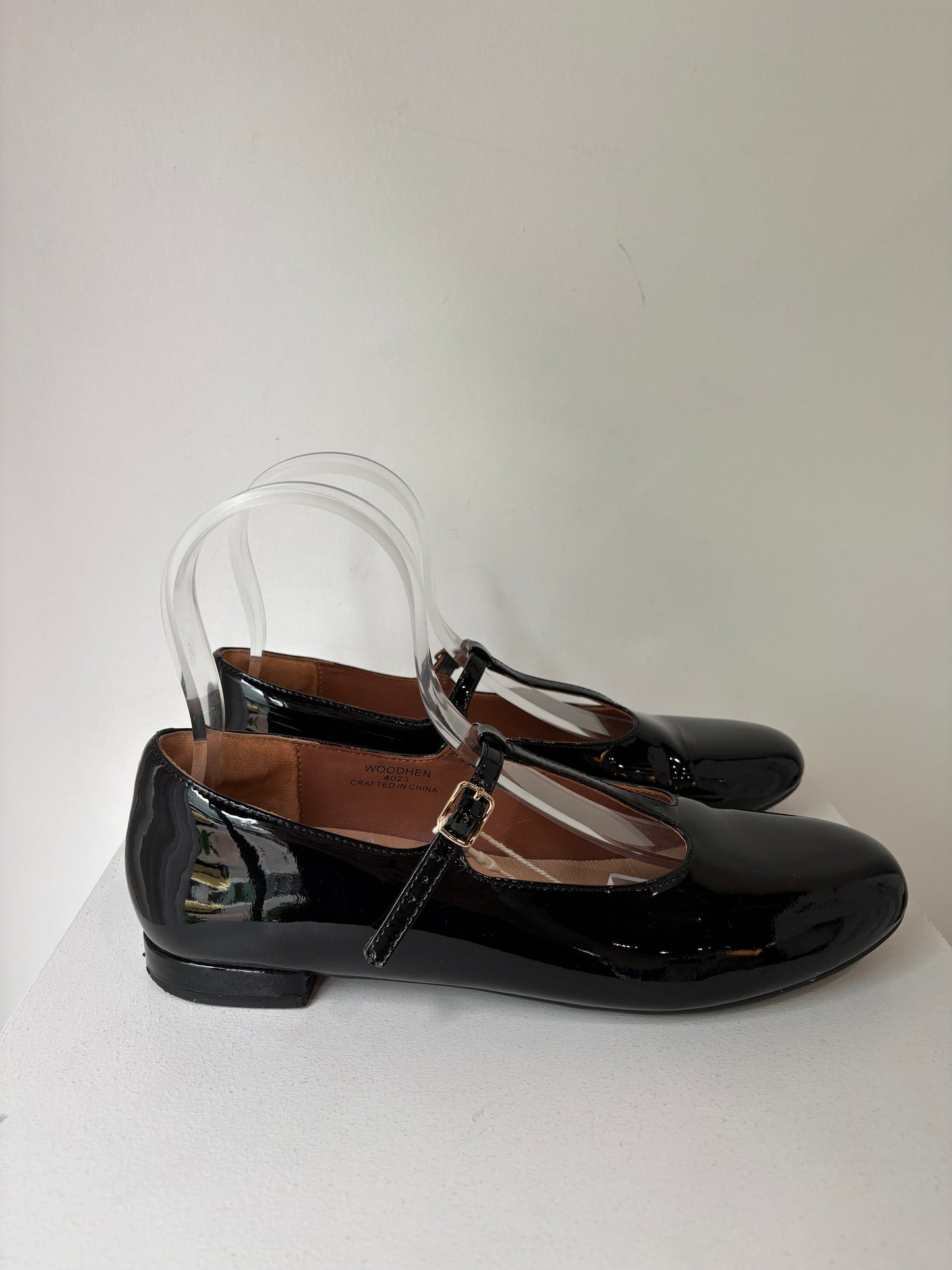 Bared 'Woodhen' Mary-Janes ~ Size 41