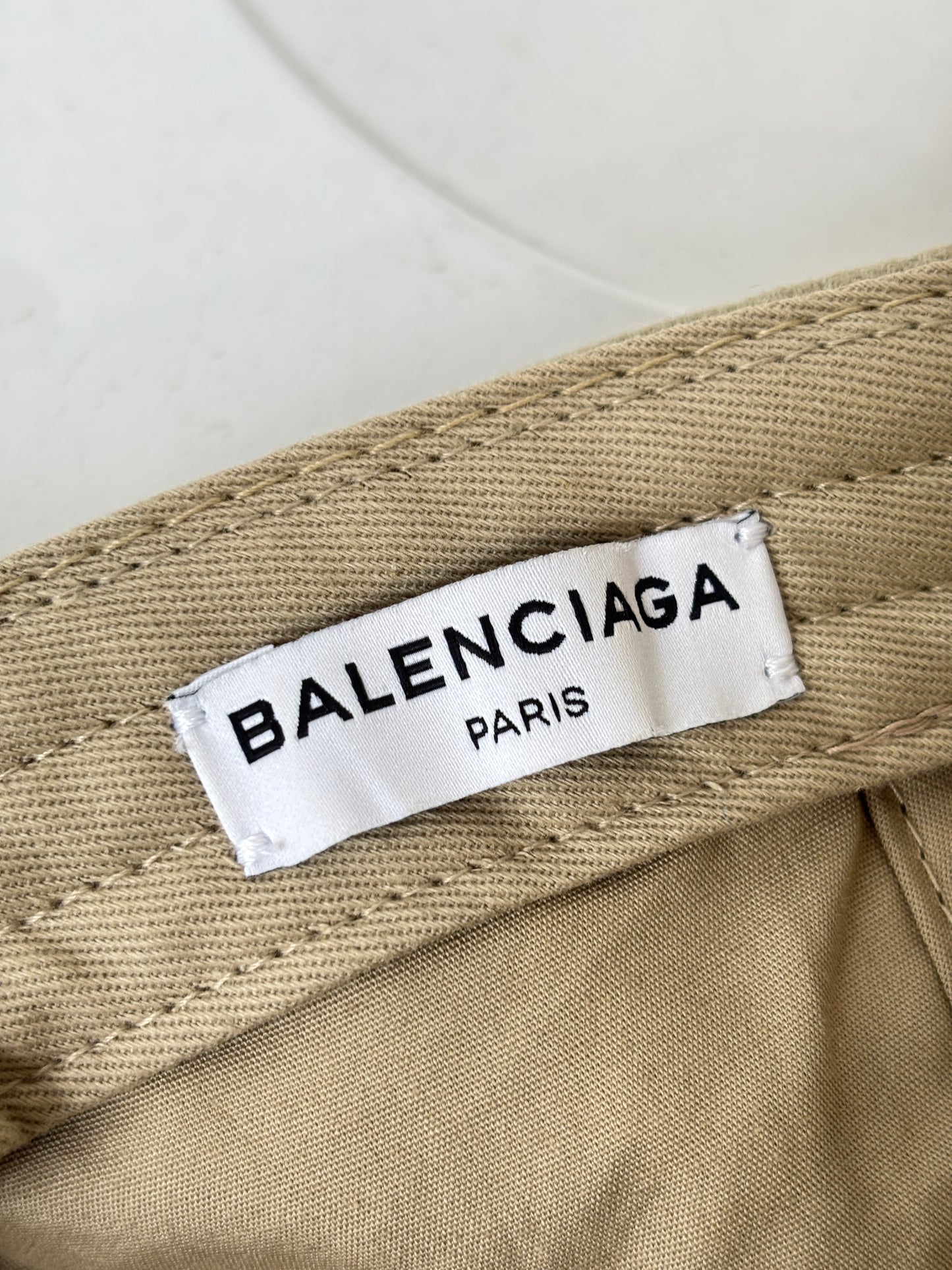 Balenciaga beige logo cap