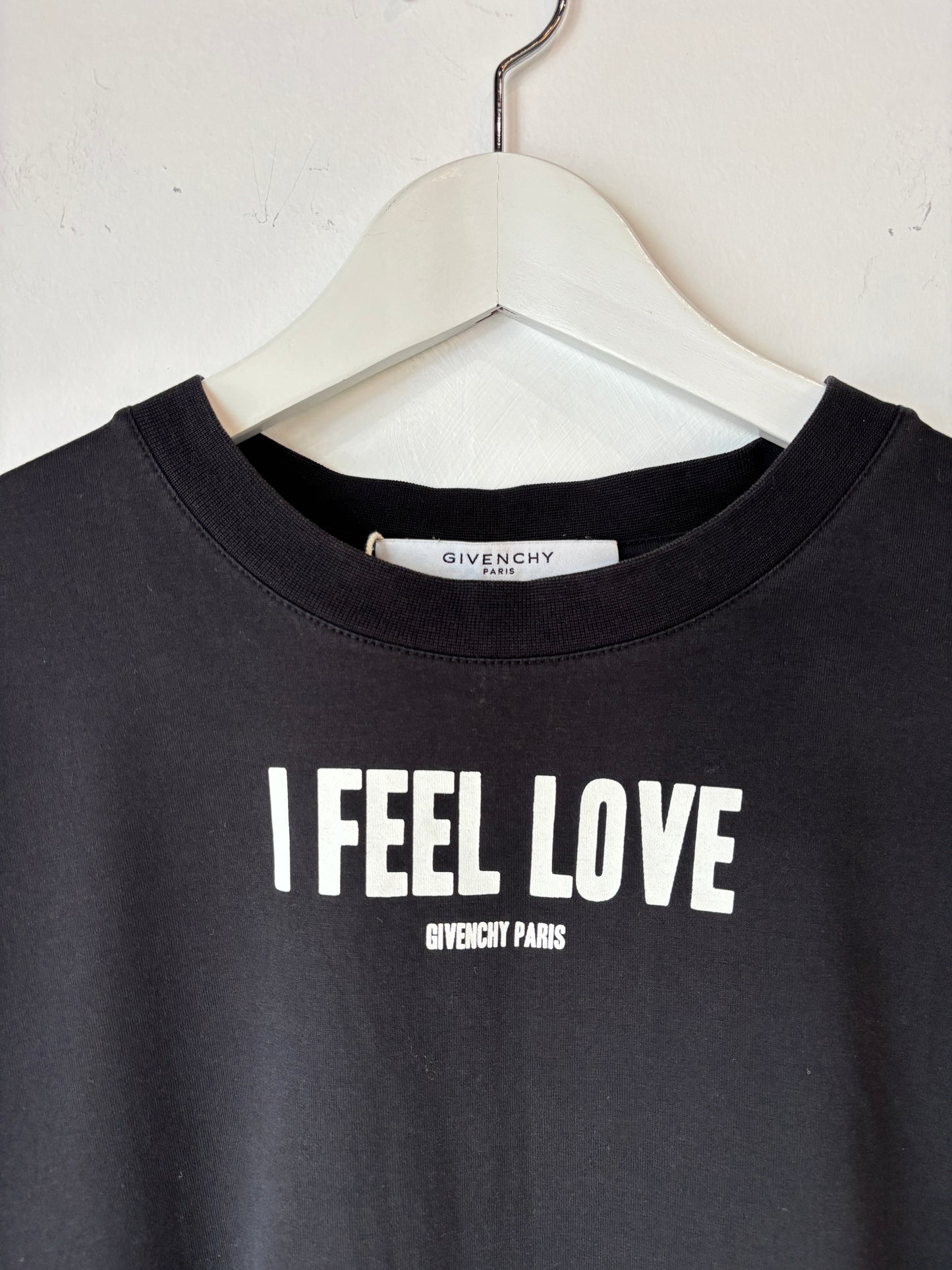 Givenchy 'I Feel Love' tee ~ size M