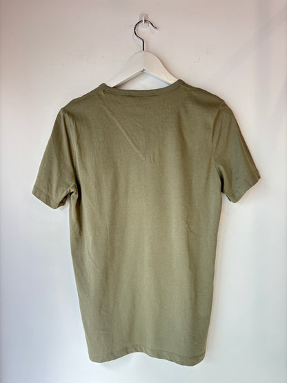 Viktoria & Woods t-shirt ~ size 0 (au 6)