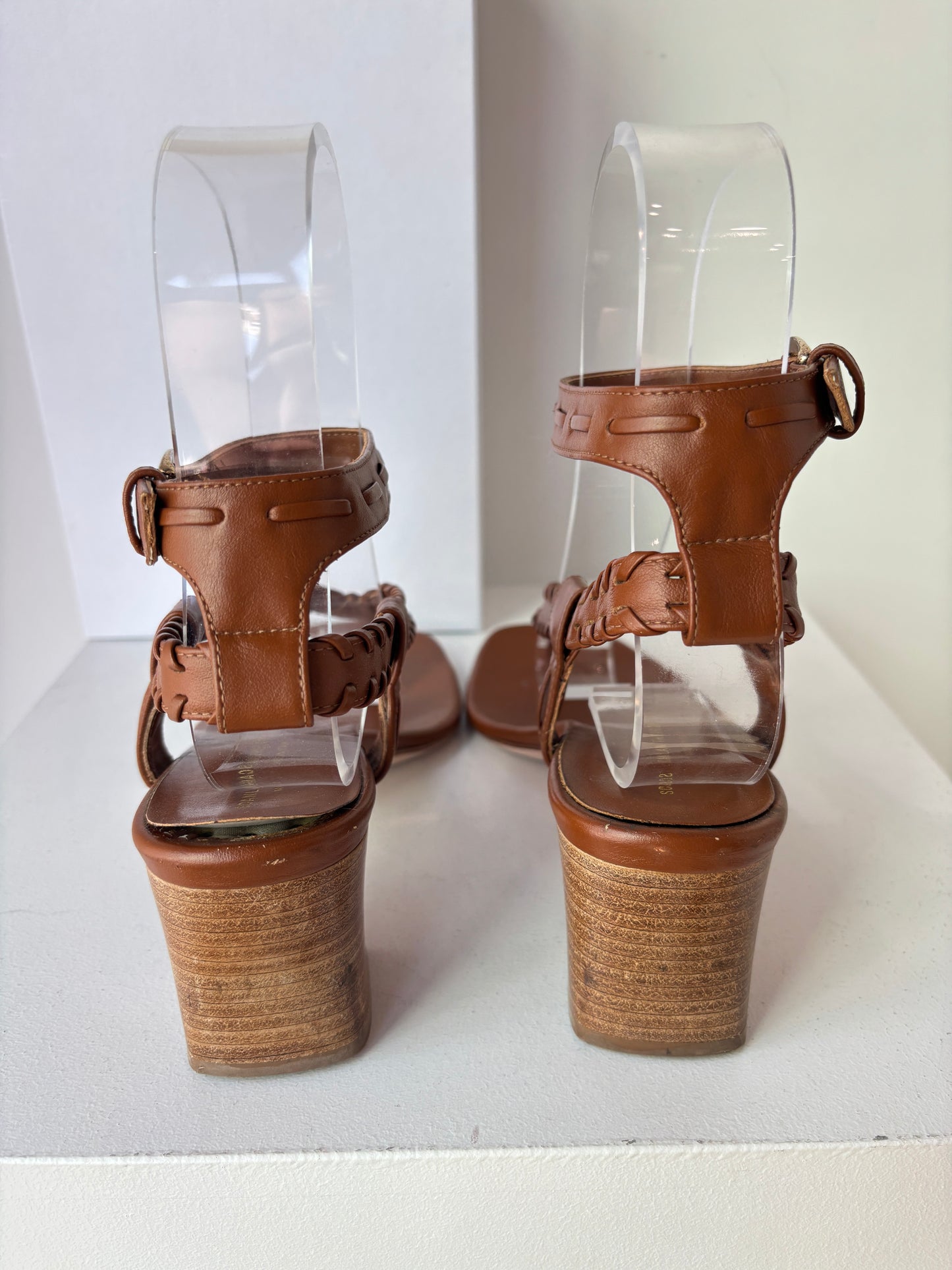 Scanlan Theodore "Lashed' heels ~ size 39