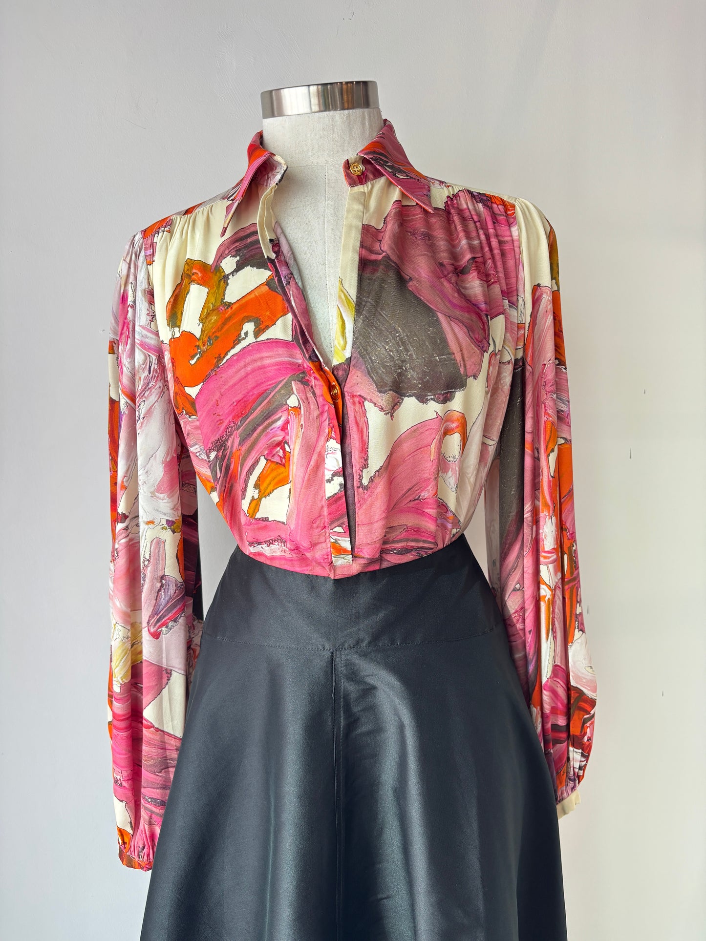 Manning Cartell 'Distored Floral' shirt ~ size 8