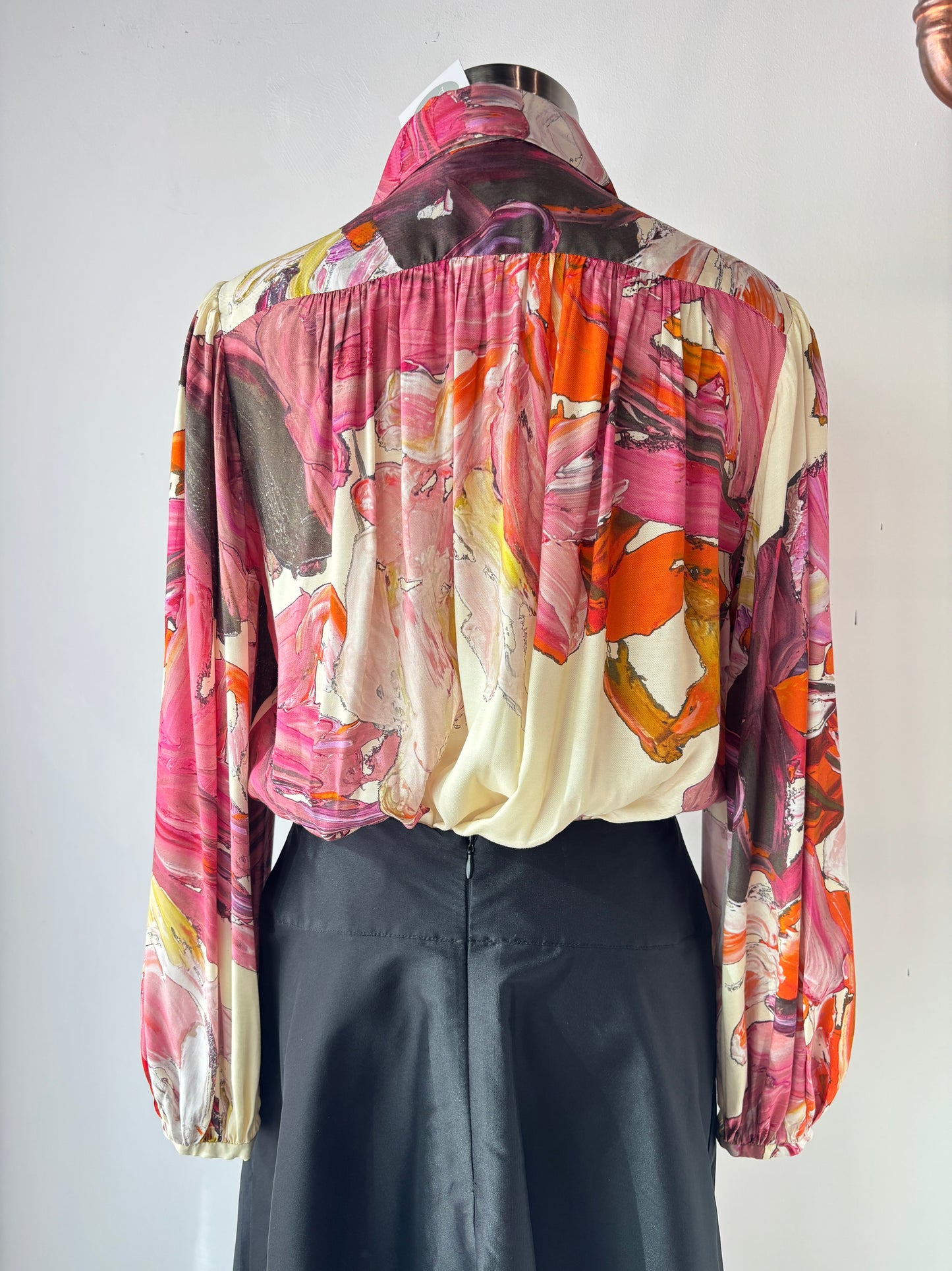Manning Cartell 'Distored Floral' shirt ~ size 8