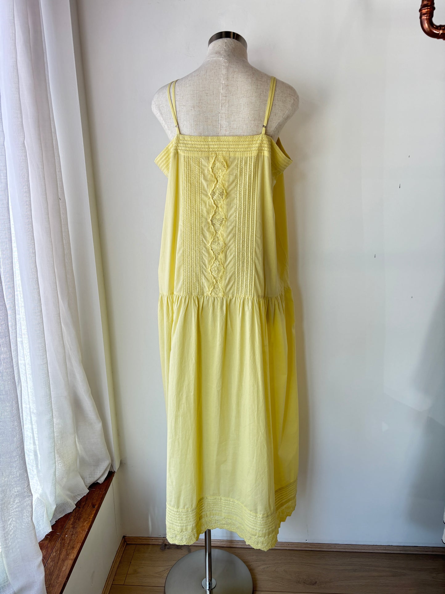 Flannel yellow maxi dress ~ size 4 (au 14)