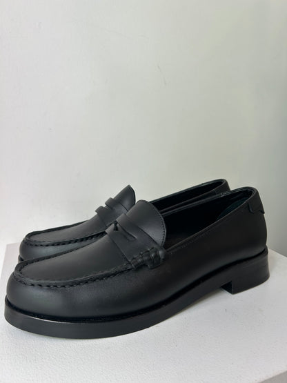 LA Tribe 'Classic' Loafer ~ size 41