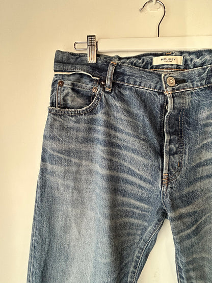 Moussy Vintage Straight Leg Jeans ~ size 30