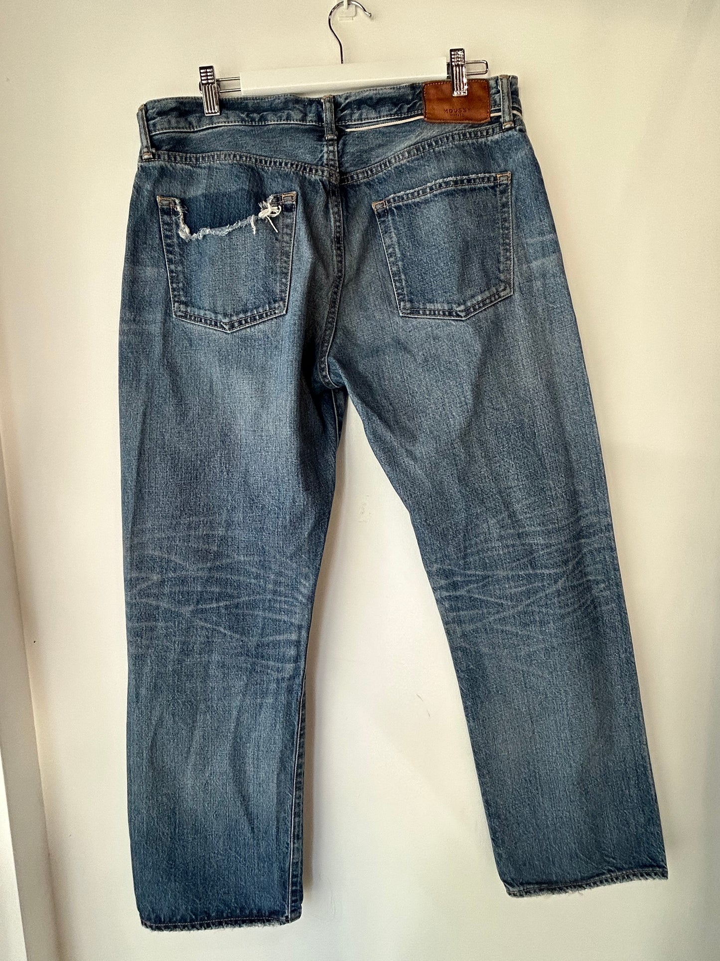 Moussy Vintage Straight Leg Jeans ~ size 30