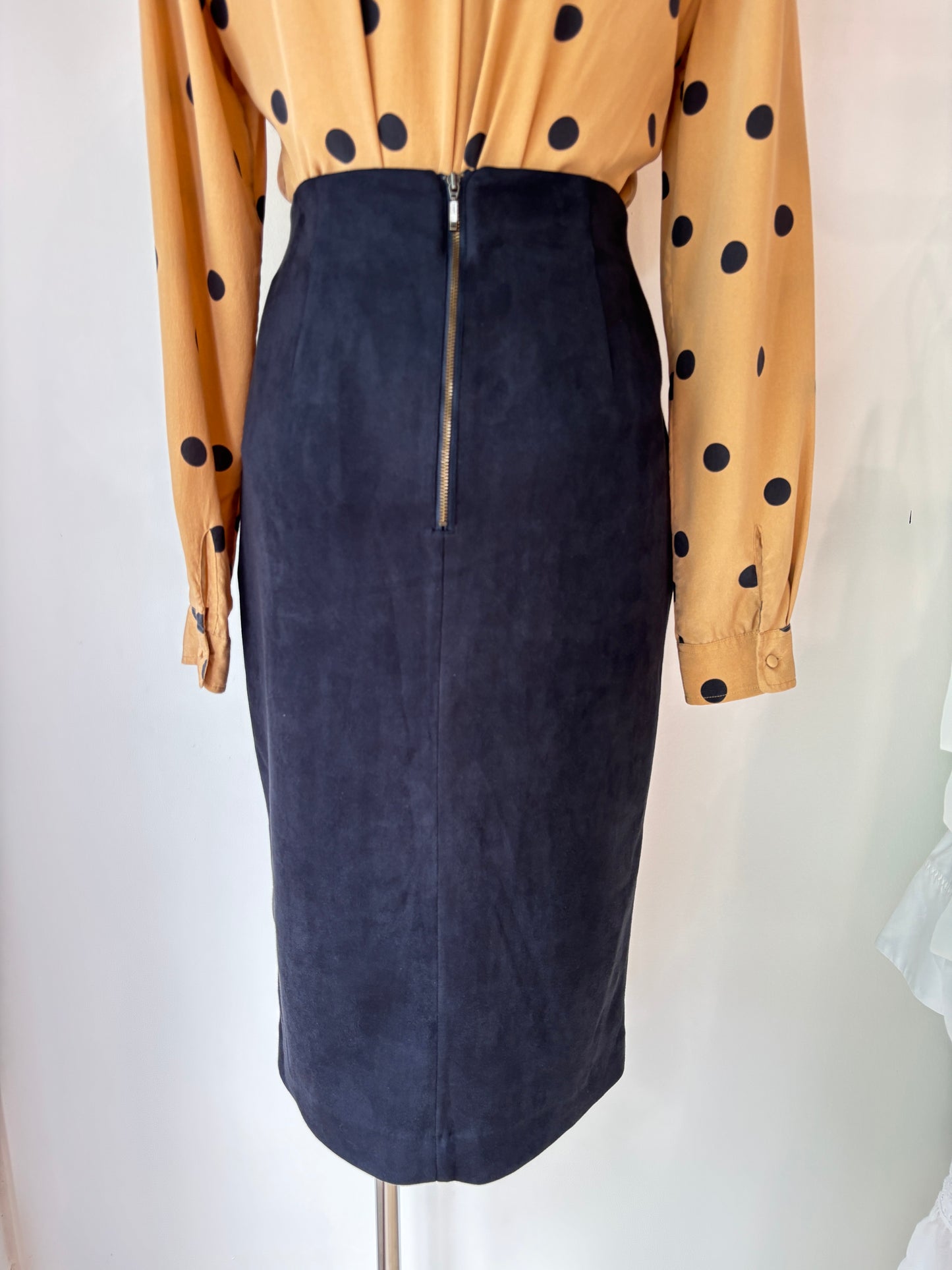 Once Was navy skirt ~ size 0 (au 6)