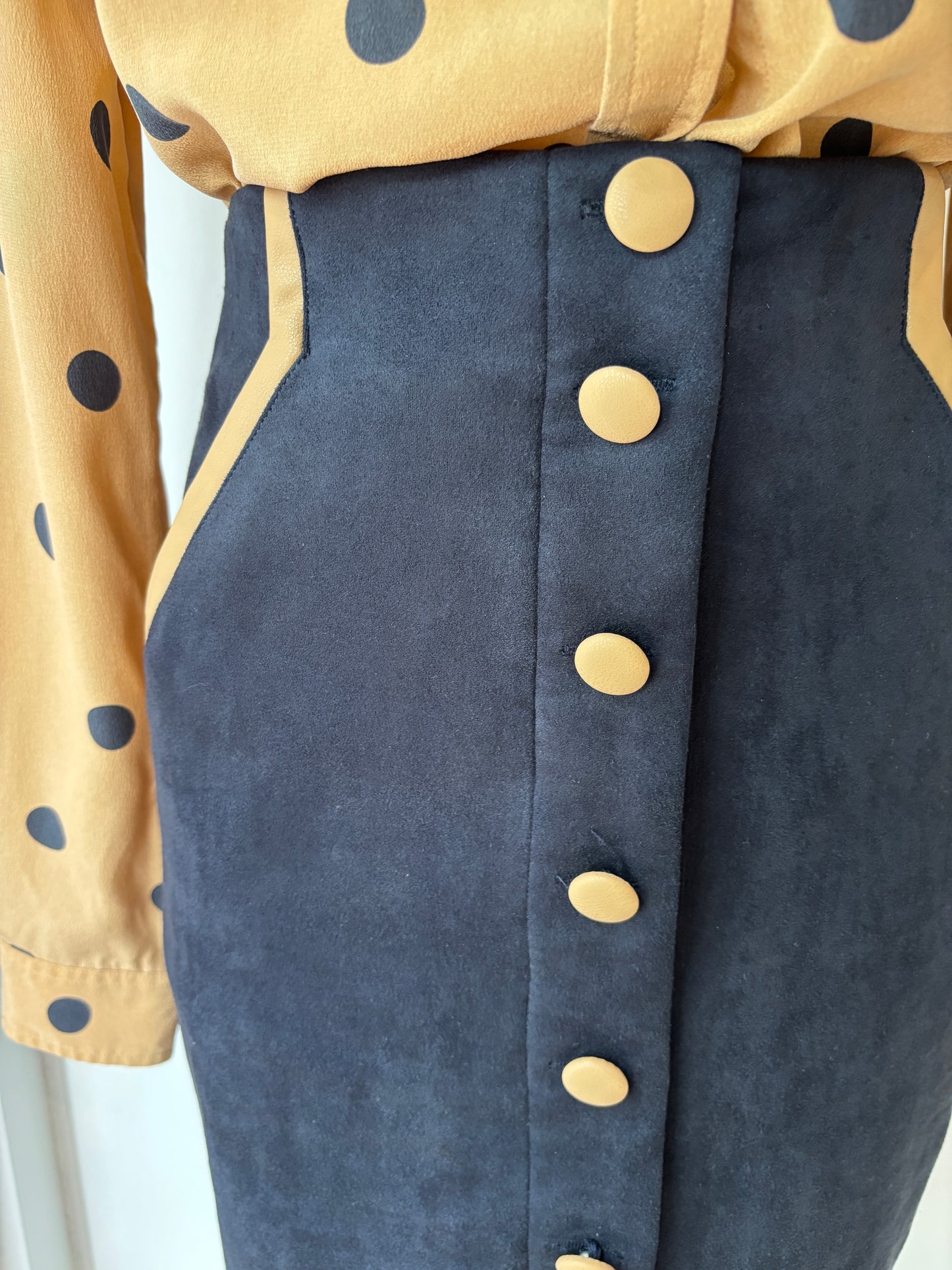 Once Was navy skirt ~ size 0 (au 6)