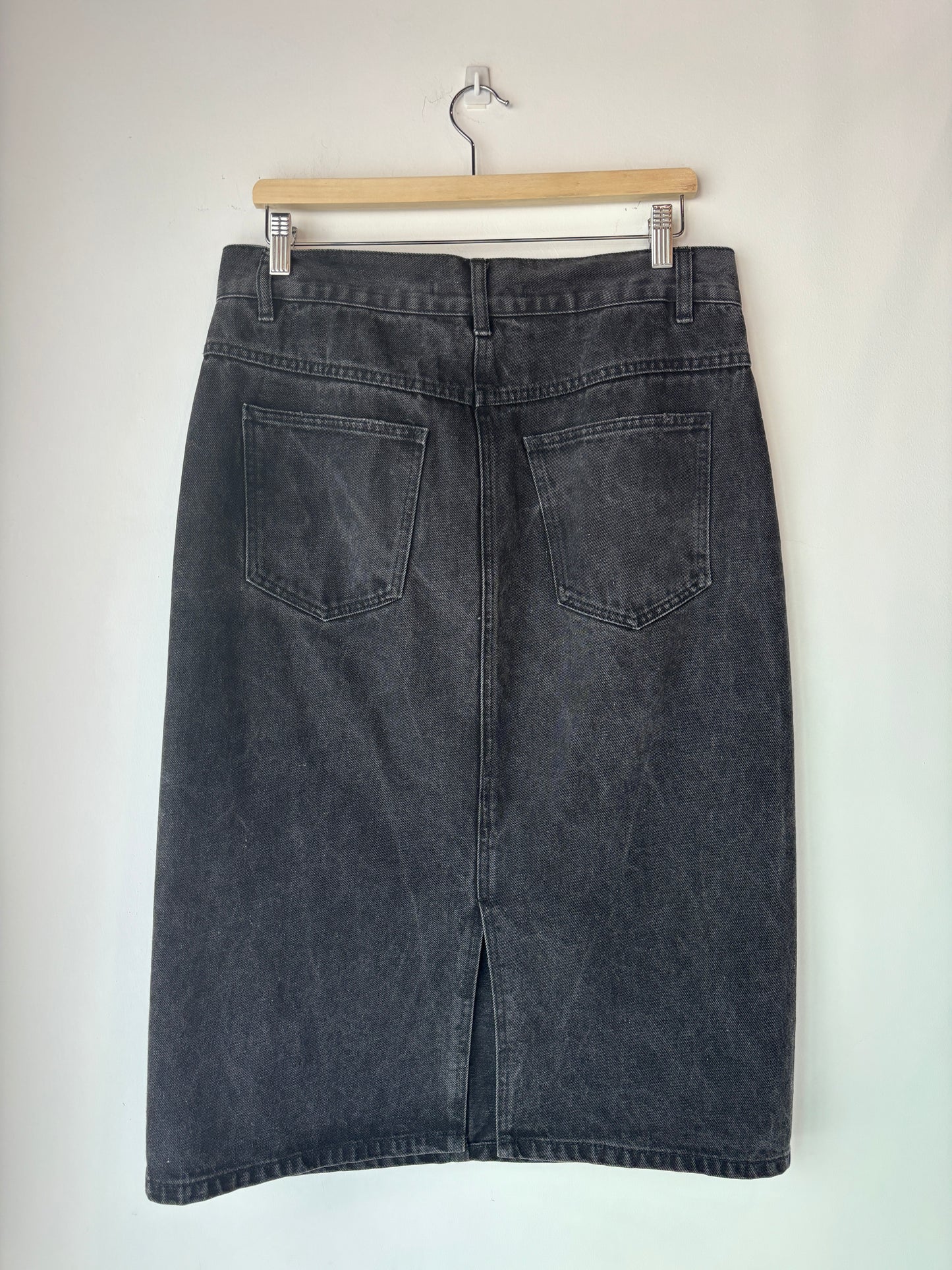 Camilla and Marc skirt ~ size M/L