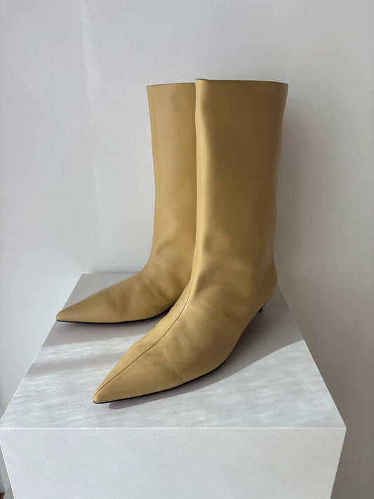 Alias Mae 'Blanca' boots ~ size 42