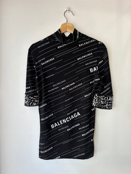 Balenciaga logo top ~ size M