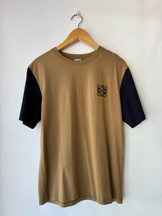 Loewe Logo Tshirt ~ size M