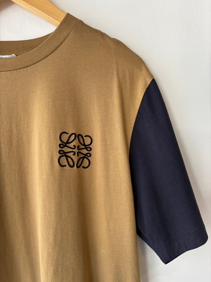 Loewe Logo Tshirt ~ size M