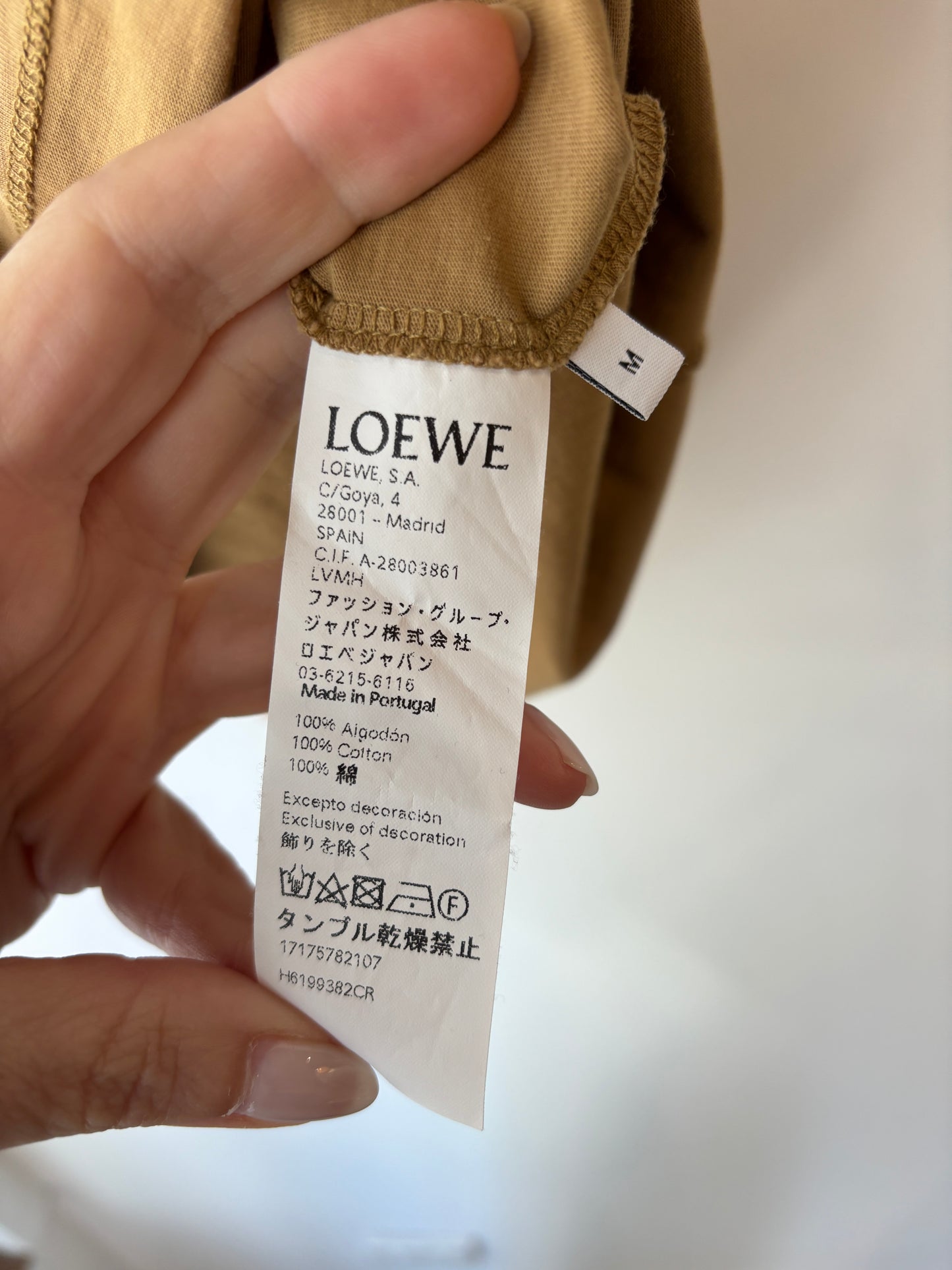 Loewe Logo Tshirt ~ size M