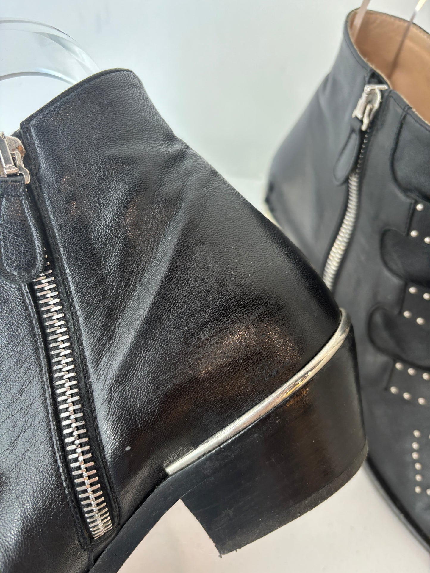 Chloe 'Susanna' studded boots ~ size 38