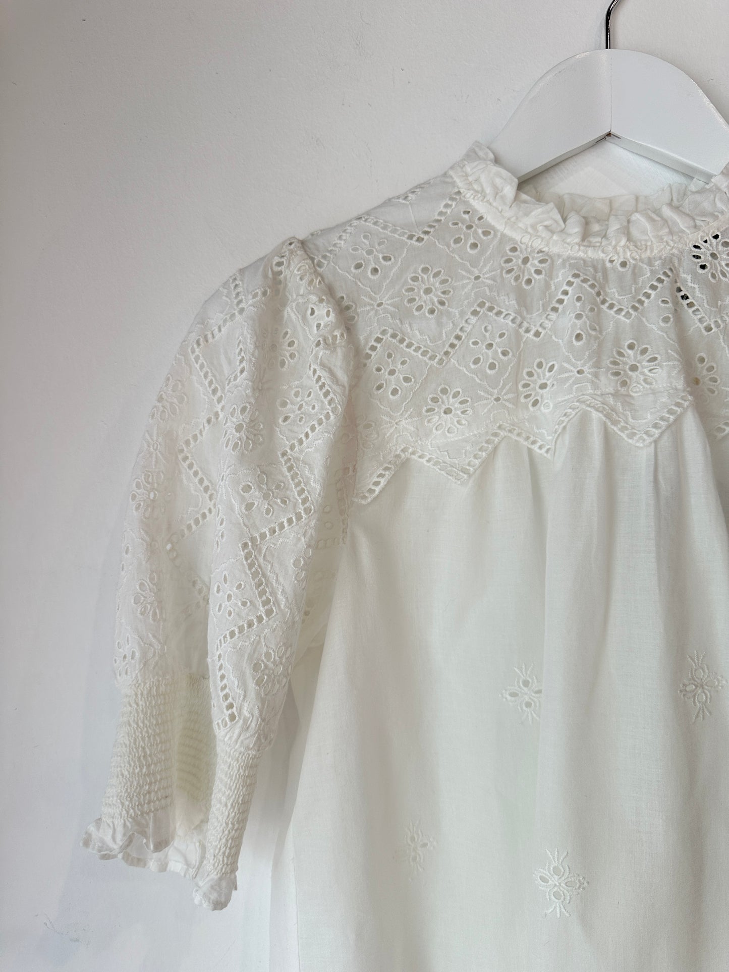 ME+EM Broderie Top ~ size 10