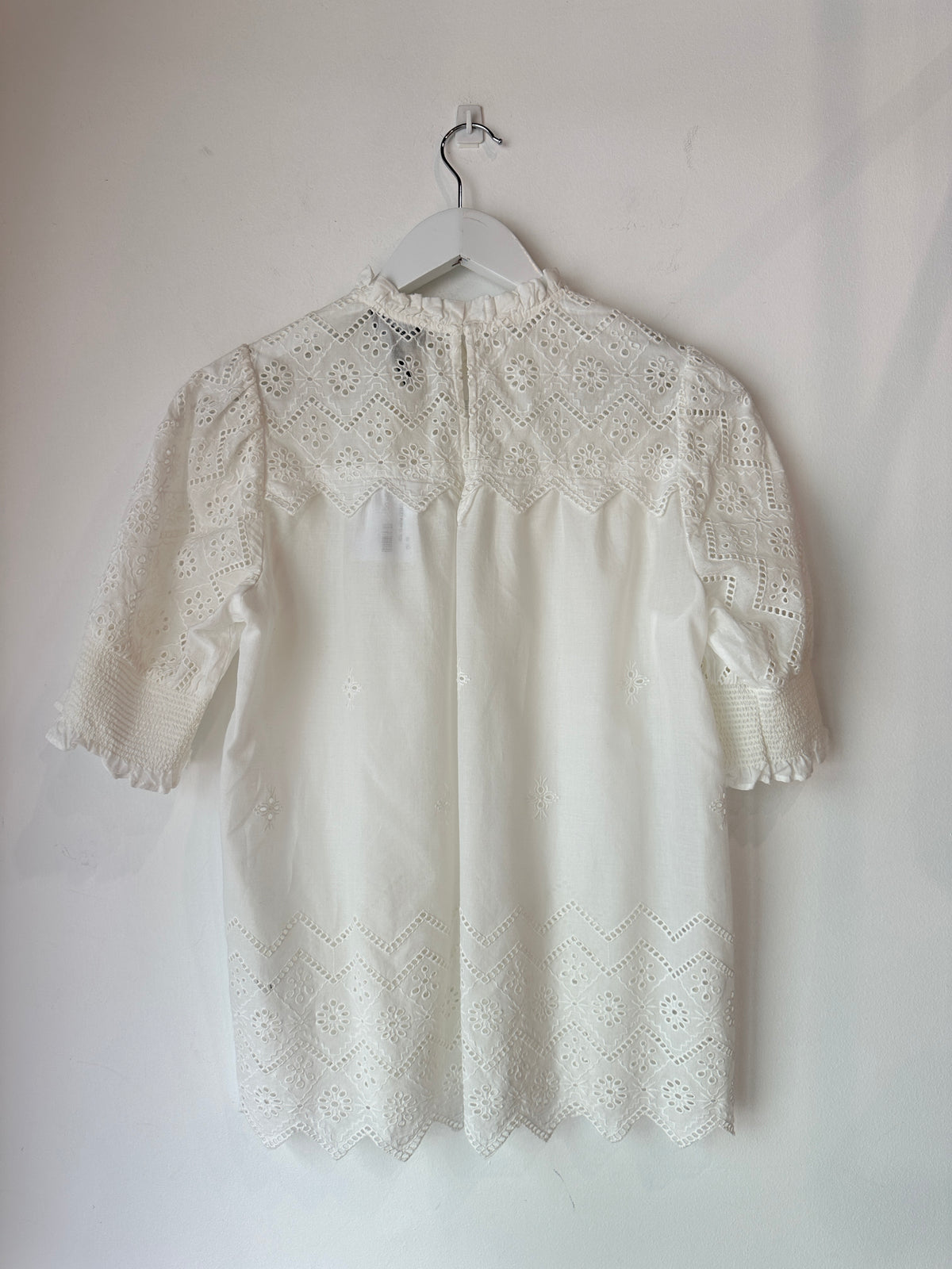 ME+EM Broderie Top ~ size 10