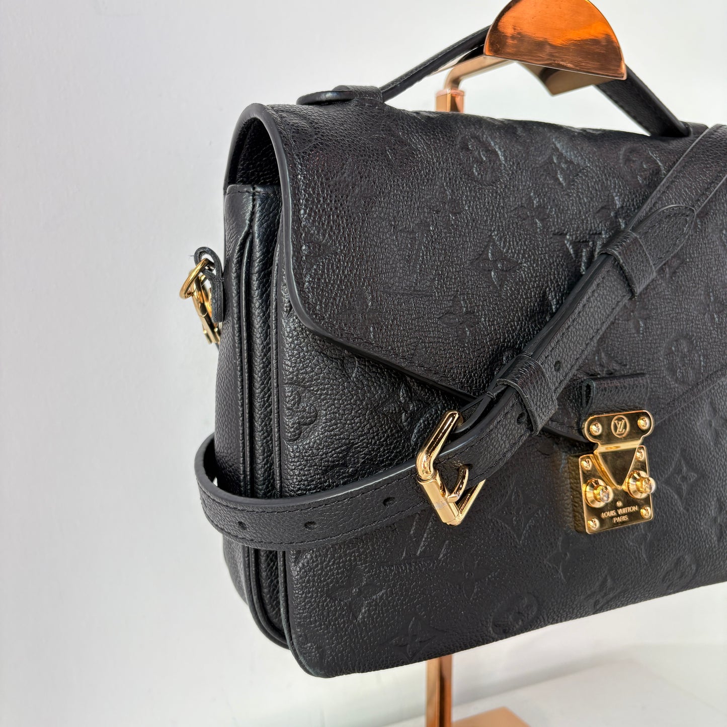 Louis Vuitton ‘Pochette Metis’ bag