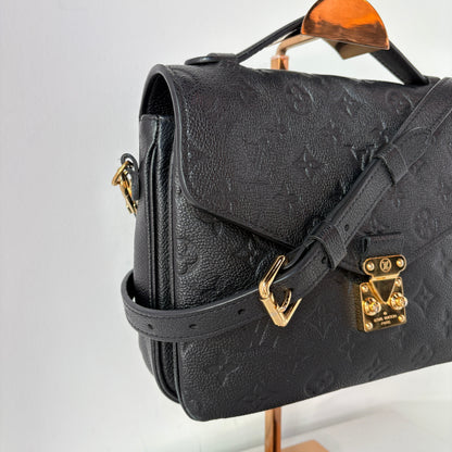 Louis Vuitton ‘Pochette Metis’ bag