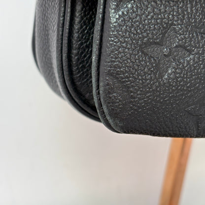 Louis Vuitton ‘Pochette Metis’ bag