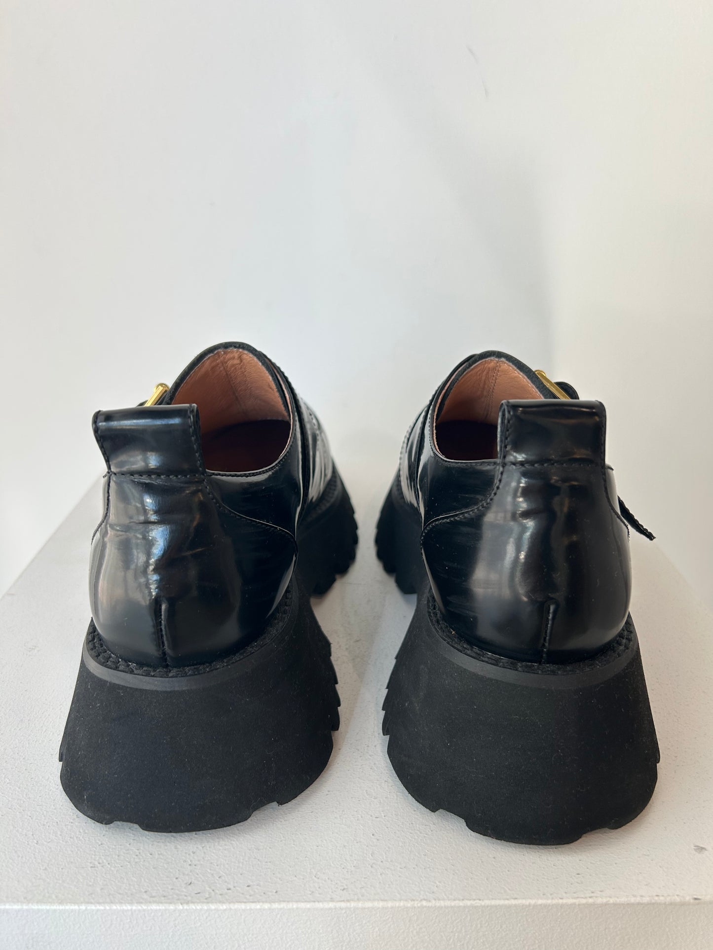 Alias Mae 'Talia' Loafer ~ size 38